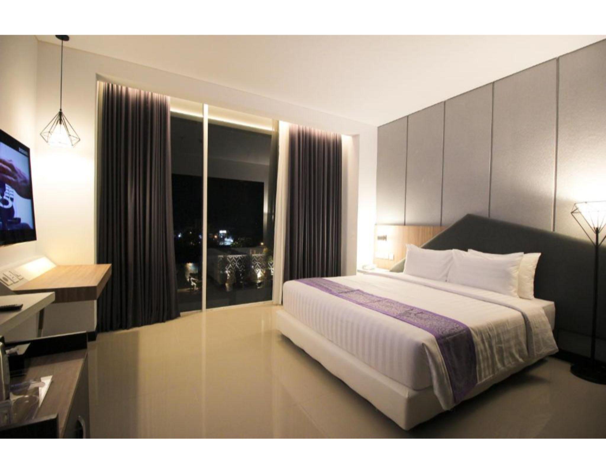 Forriz Hotel Джокякарта Екстериор снимка